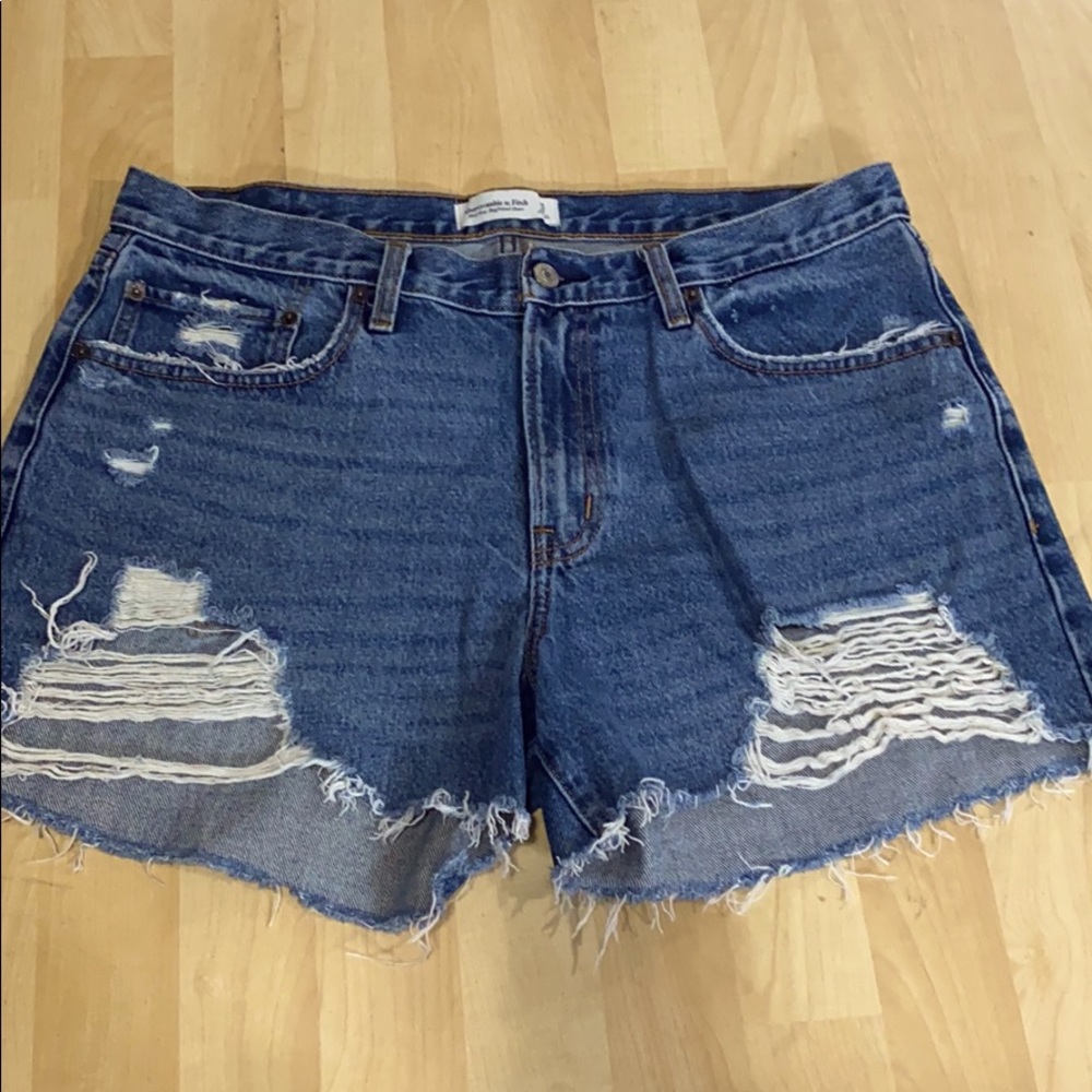 NWOT boyfriend shorts